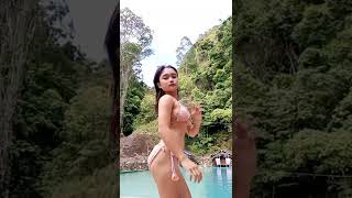 Ms Pretty Cute tiktok short be like...