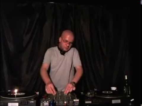 Analogen Showcase: Audiorotax - RTS.FM.050811