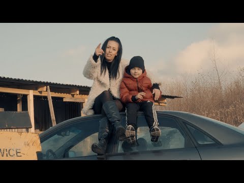 CZN&J - Czeczen Joanna - Socjopata (feat. Eve X, Kawa, DJ Jaxon) (Prod:  ŚwiruTWT)