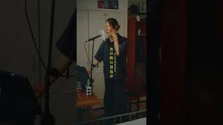 31歳、ロンドン在住、自称アーティスト。挫折しました。