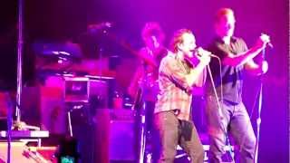 Pearl Jam - In The Moonlight w/Josh Homme - Alpine Valley (September 3, 2011)