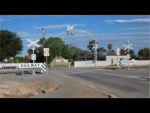 Level Crossing | Victoria Street | Tallygaroopna, VIC