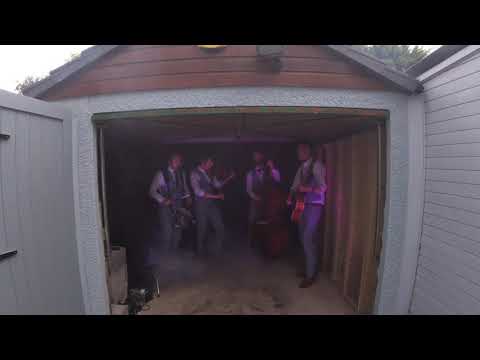 London Roaming Band | JJ & The The Beatniks Garage Medley