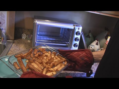 Black + Decker Air Fryer Toaster Oven. FIRST USE.