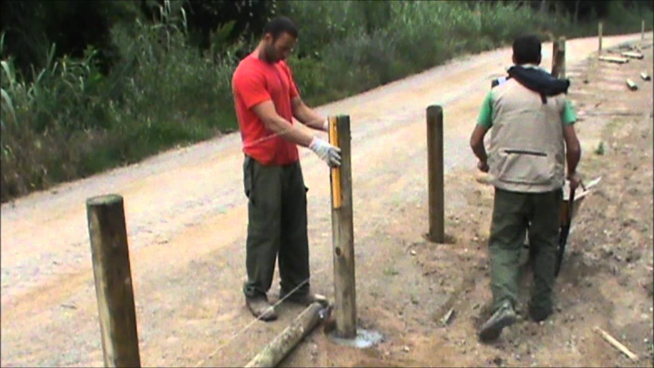 Watch Valla tejana de madera tratada con pletinas metálicas Now Valla tejana de madera tratada con pletinas metálicas