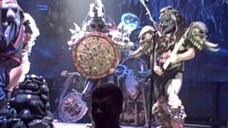 Gwar - Black and Huge