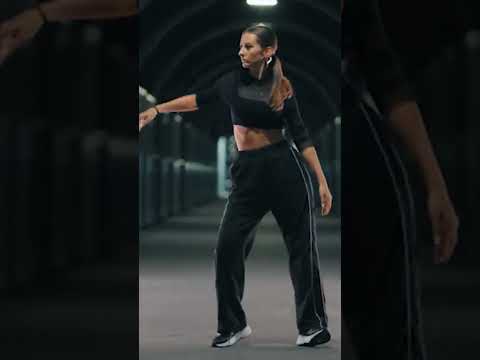 Keep Your Face Centered TikTok effect