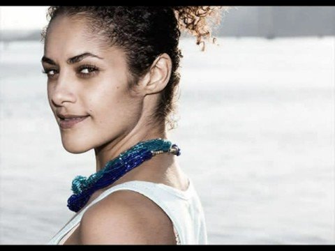 Natasja ft. Enur - Calabria