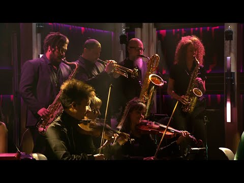 Sven Hammond Big Band | Hit The Road Jack & Unchain My Heart | Khalid en Sophie