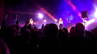 Sleater-Kinney - A New Wave - Milwaukee Riverside 2015 - Corin Tucker - Carrie Brownstein