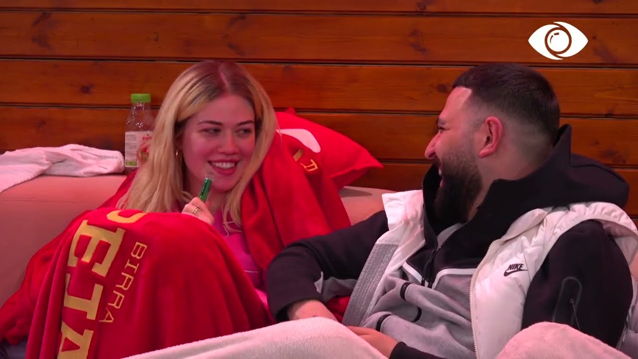 Lorenci dhe Keisi i bëjnë zemra me duar njëri-tjetrit