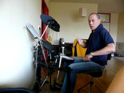 Goldrum try to play for 8 minutes with John Scofield