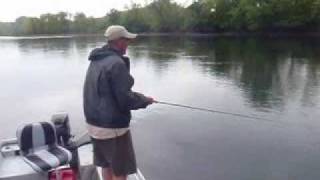 preview picture of video 'White River Arkansas Fly Fishing Report | Flys and Guides live Streamer Reports 4-30-2009'