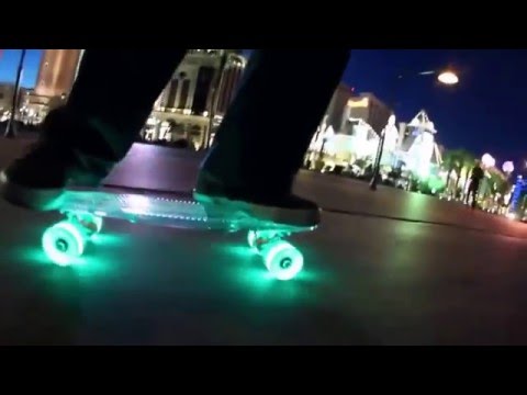 фото детский скейт пенни борд с ручкой светящиеся колеса ride hard 0