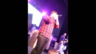 Mikeschair - This Is Our Moment (live)