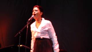Jessie Ware - Taking In Water (HD) - Somerset House - 18.07.12