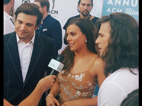 Stars Take on the 2016 ACM Honors Red Carpet