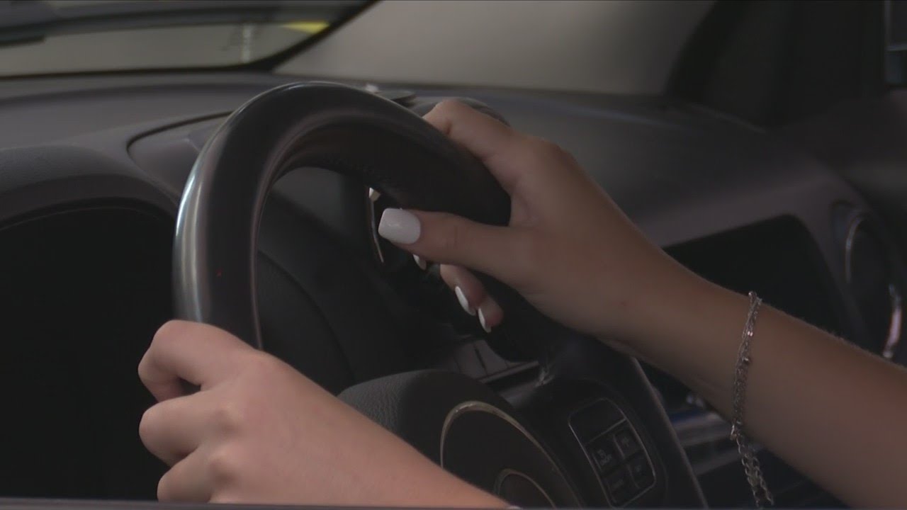 Kingsford HS students learn the dangers of impaired, distracted driving at simulator event