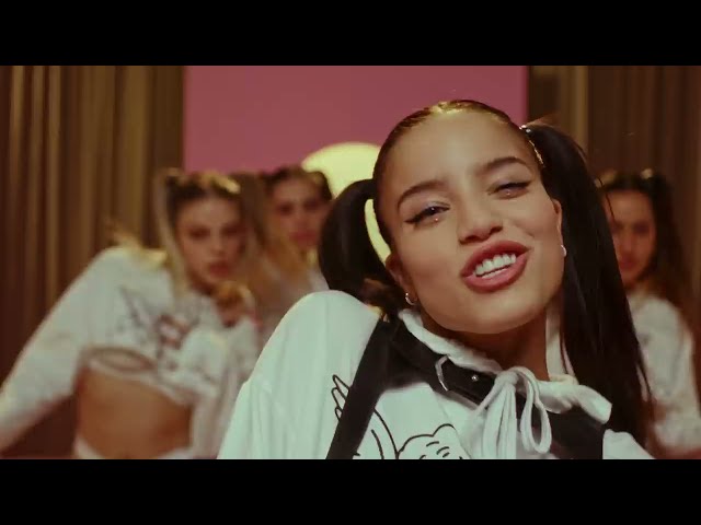 Cuatro Veinte von Emilia ((jetzt ansehen))