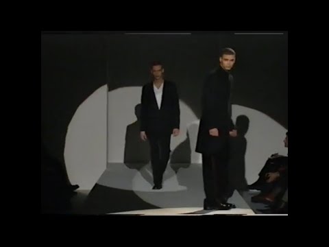 Gucci menswear fall-winter 1999-2000