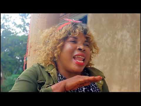 Nazaala vj Emmy.Muka mwaana agudde Nazaala mu bulago