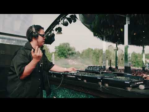 Alex Wann & Aaron Hibell - Set Me Free