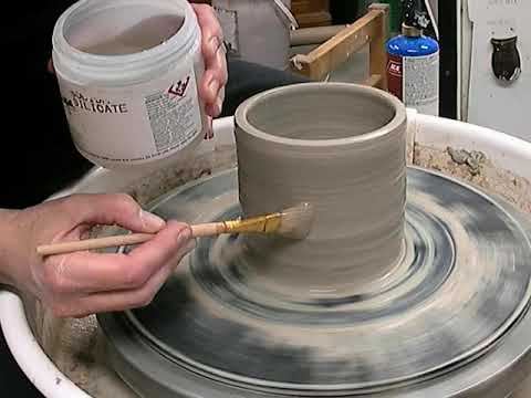 Throwing a sodium silicate pot on the wheel