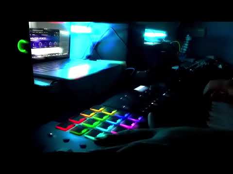 Trying Out the FREE Pianobook Winter Voices Choir Library! #PianobookWinterVoices