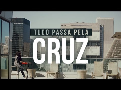 Olivia Ferreira  - Tudo Passa pela Cruz (Rooftop Sessions)