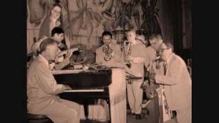 Louis Prima - Put on an Old Pair of Shoes