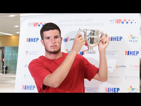 Mili Poljičak, osvajač juniorskog Grand Slama u Wimbledonu, vratio se u Split