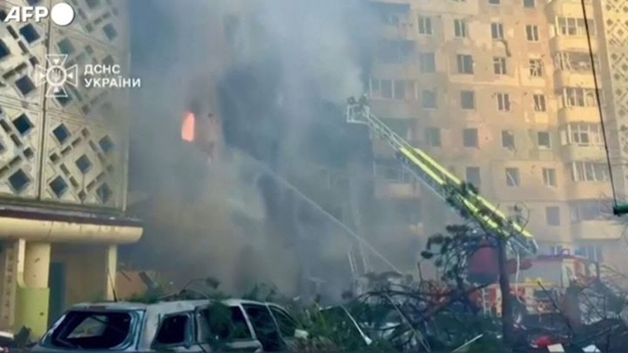 Ucraina, attacchi russi nella notte su Kharkiv e Ternopil