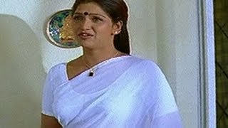 Hot Bhuvaneswari Caught Redhanded