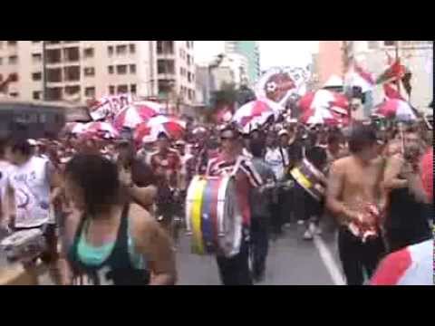 "CARACAS FC comienzo de la caravana" Barra: Los Demonios Rojos • Club: Caracas