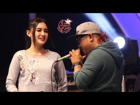 Nella Kharisma - Aku Kerjo Ora Golek Rondo | Dangdut [OFFICIAL]