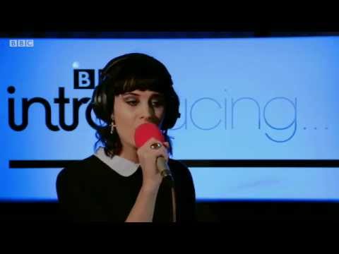Ren Harvieu - Forever in Blue(Live for BBC Introducing)