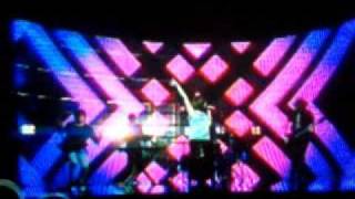 Selena Gomez &amp; The Scene-Falling Down(Official Music Video)