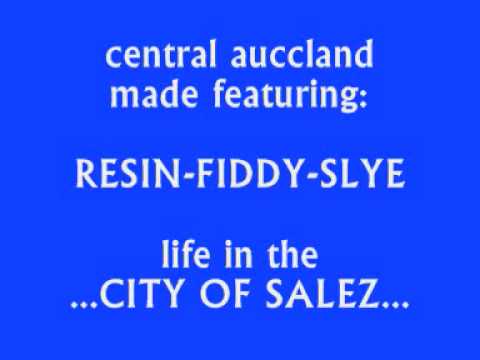 RESIN,FIDDY,SLYE-LIFE IN THE CITY OF SALEZ