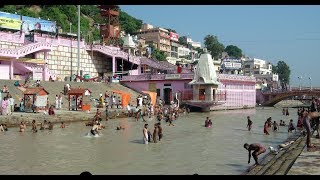 preview picture of video 'Haridwar-Ganges-India - Hindu seremonia'