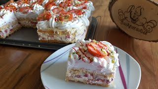 Erdbeer - Waffelschnitte 🍓 Erdbeerschnitten ohne backen / Erdbeertorte / Erdbeerkuchen