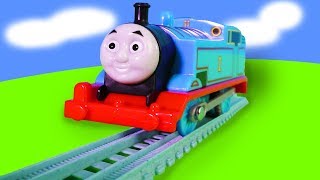 Thomas Zug Spielzeuge: Züge & Spielzeugautos, Holzeisenbahn | Spielzeugautos aus Holz für Kinder