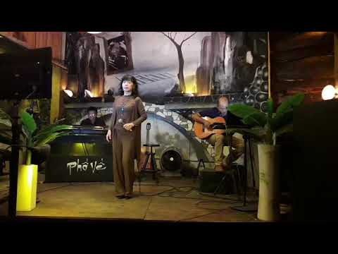Thể hiện bởi Hoài Mỹ