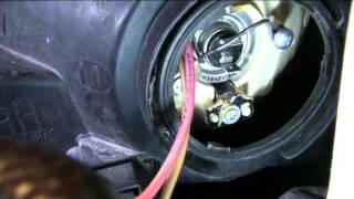 How to Replace Headlight Bulbs 2001 Hyundai Elantra & some problems you might Run Into!