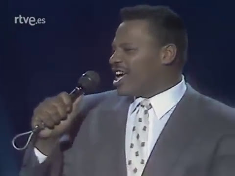 Alexander O'Neal perfroms "Criticize" on rtve.es