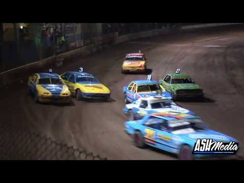 Modified Production: Mark Raymont Charges Through the Field  - Maryborough [Classic]