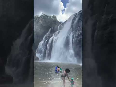 A melhor cachoeira de GOIÁS.