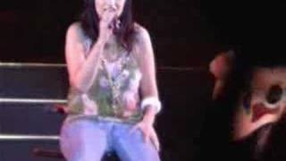 Laura Pausini - De Tu Amor [Live Raduno 2006]