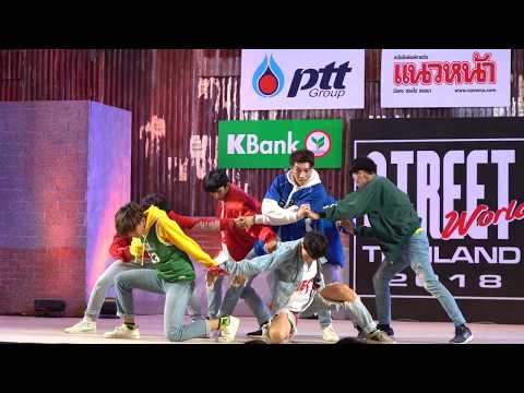 180512 Change cover BTS - Intro & DNA & @ Street World Thailand 2018