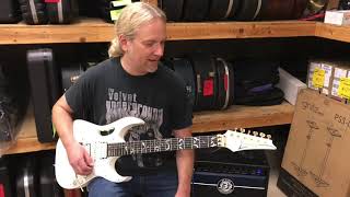 Video thumbnail for Ibanez Jem7V by Bizarre Guitar