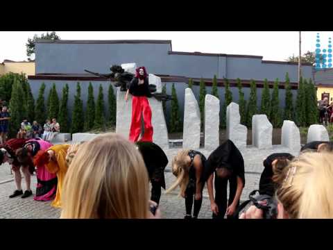 Odsłonięcie reźby "Czeladzkiej czarownicy"